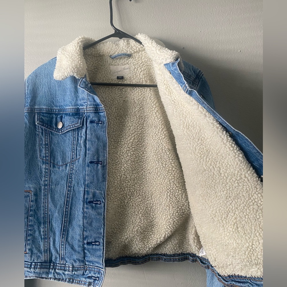 Universal Thread Blue Jean Jacket - Picture 4 of 10